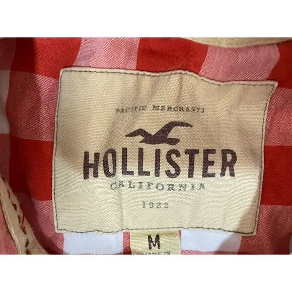 Hollister | Men’s Medium Long-Sleeve Button-Down - Picture 3 of 9